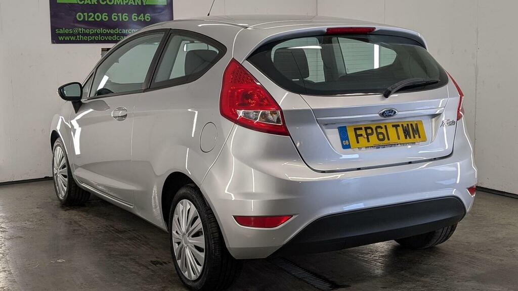 Ford Fiesta 1.4 Zetec 16V 96 Bhp White #73