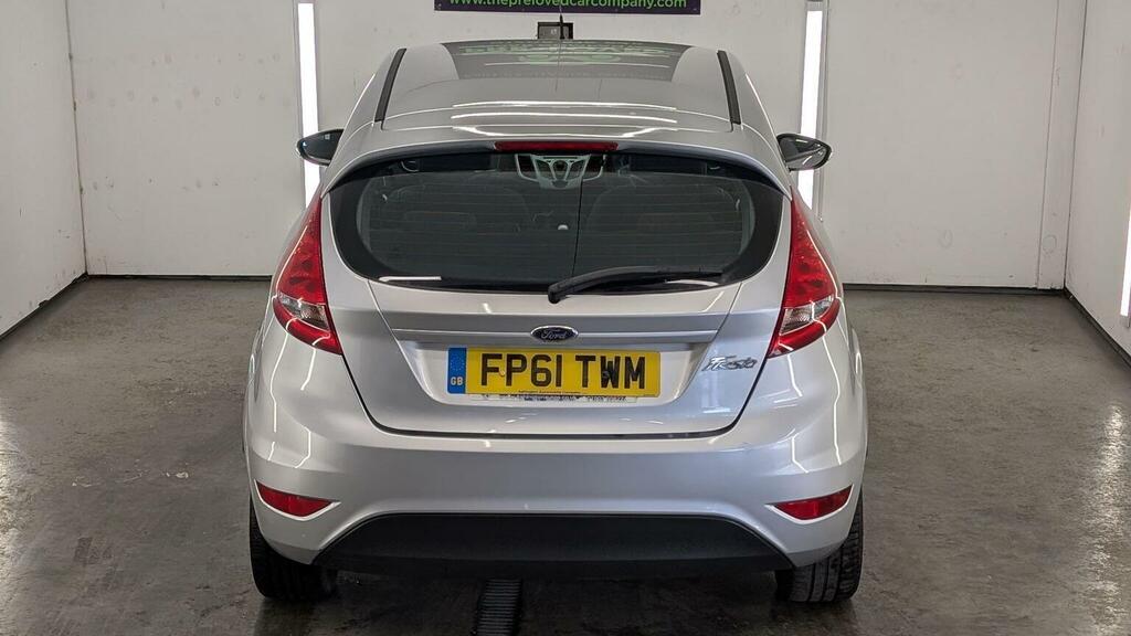 Ford Fiesta 1.4 Zetec 16V 96 Bhp White #64