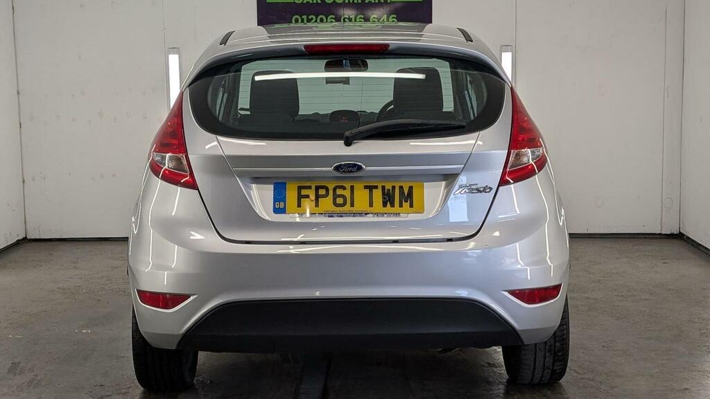 Ford Fiesta 1.4 Zetec 16V 96 Bhp White #49