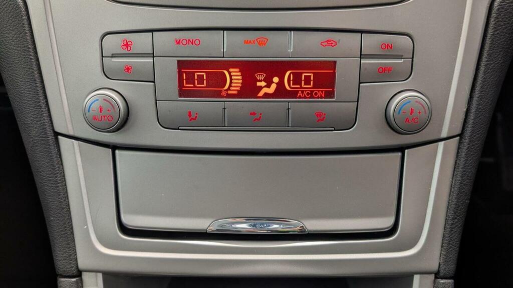 Ford Mondeo Mondeo Titanium Brown #60