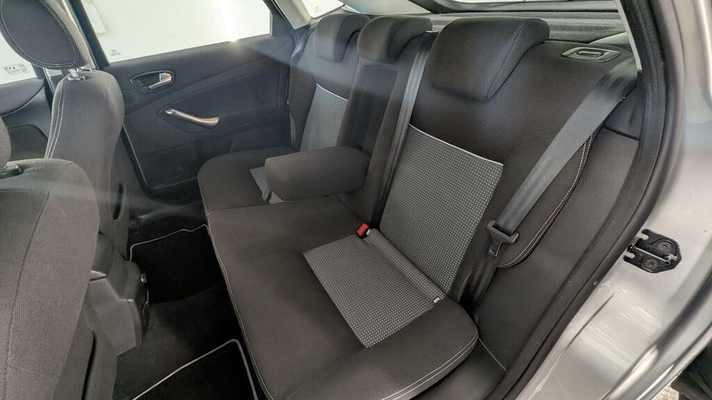 Ford Mondeo Mondeo Titanium Brown #31