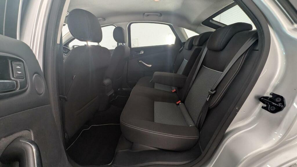 Ford Mondeo Mondeo Titanium Brown #30