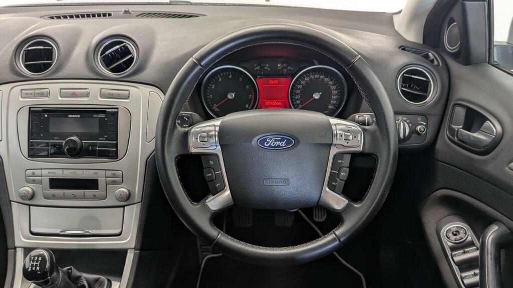 Ford Mondeo Mondeo Titanium Brown #68