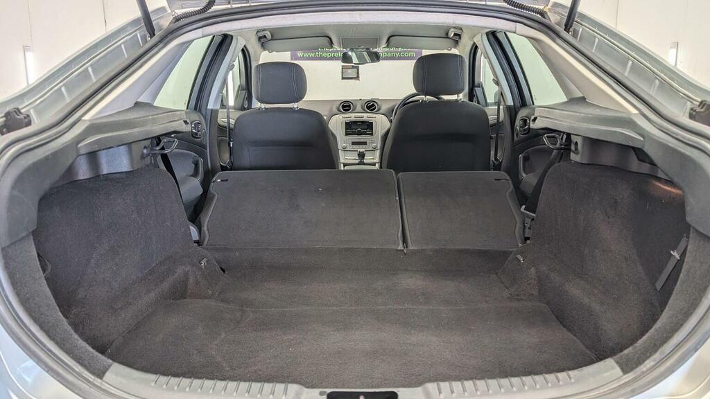 Ford Mondeo Mondeo Titanium Brown #65