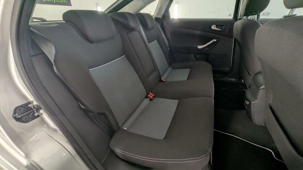 Ford Mondeo Mondeo Titanium Brown #32