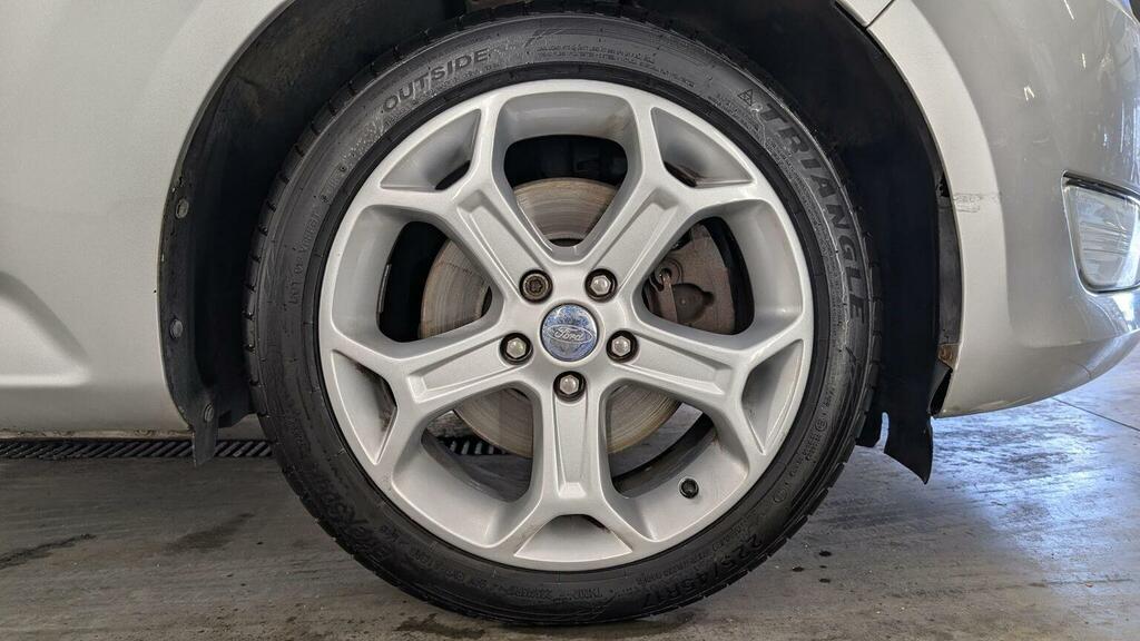 Ford Mondeo Mondeo Titanium Brown #55