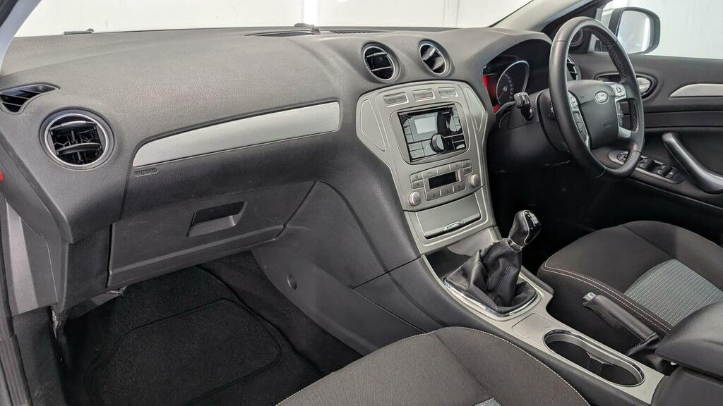 Ford Mondeo Mondeo Titanium Brown #28