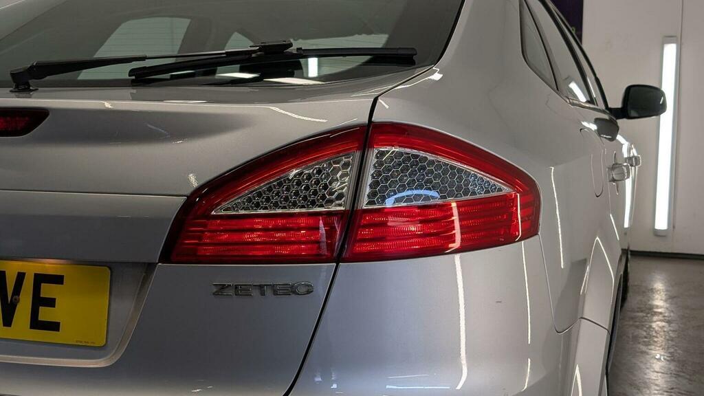 Ford Mondeo Mondeo Titanium Brown #76