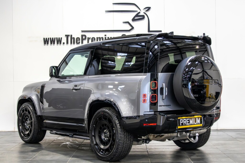 Land Rover Defender 3.0 X-dynamic Hse 246 Bhp Black #7