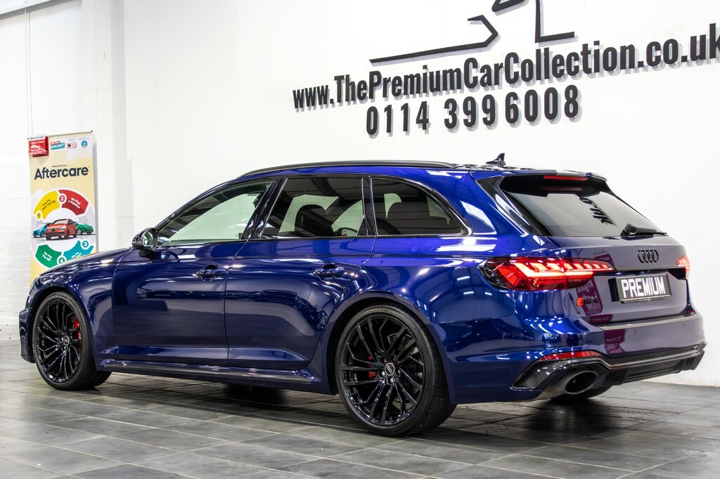 Audi RS4 Avant Estate Blue