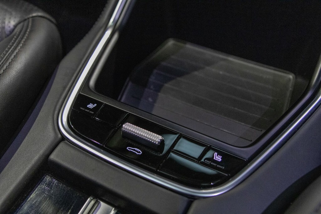 Porsche Panamera Hatchback Black #44