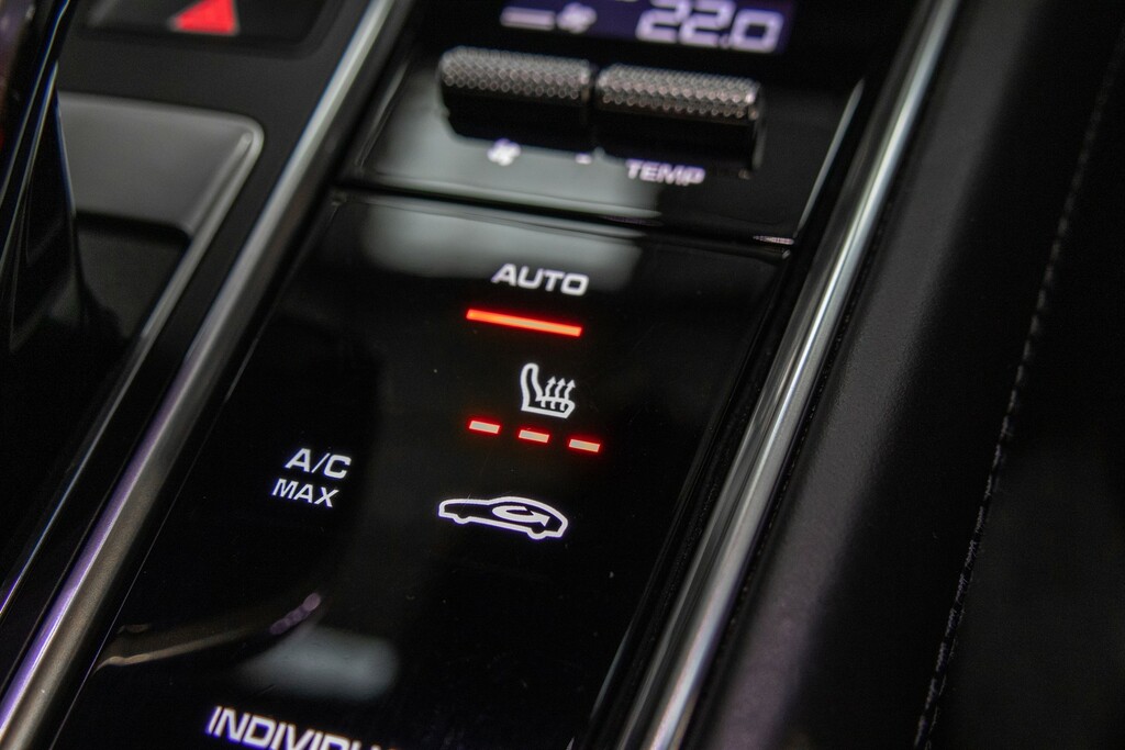 Porsche Panamera Hatchback Black #33