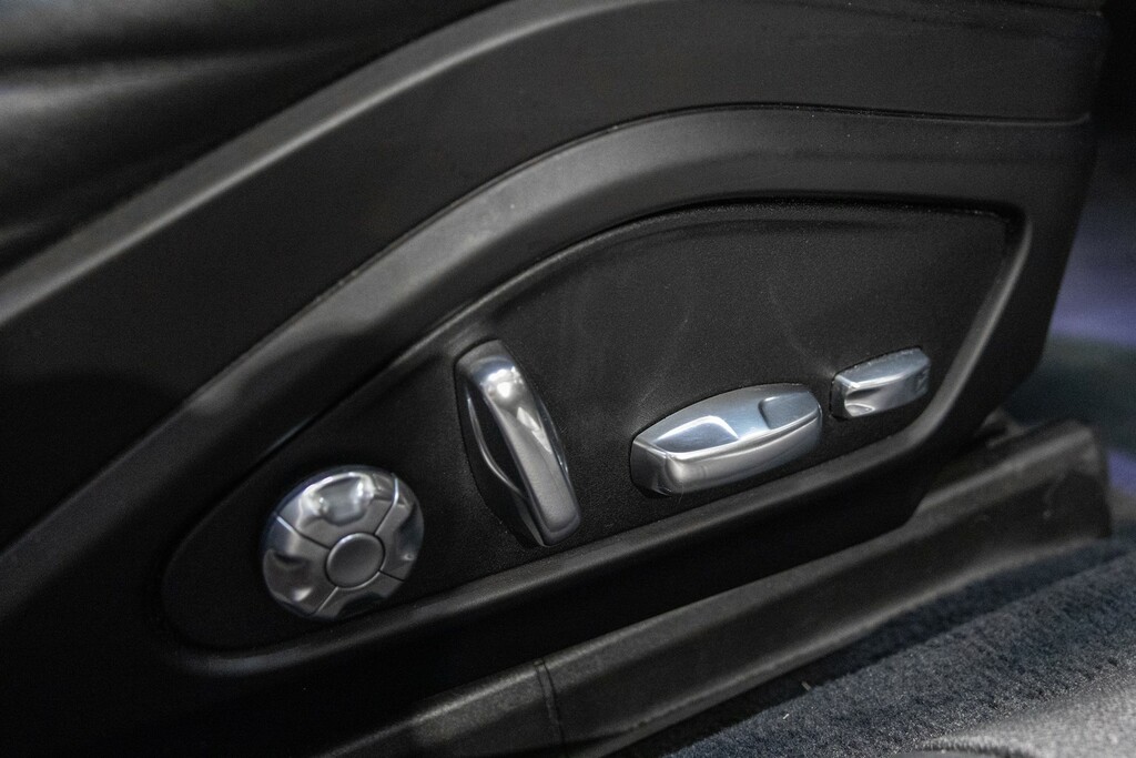 Porsche Panamera Hatchback Black #17
