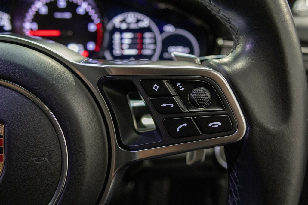 Porsche Panamera Hatchback Black #36