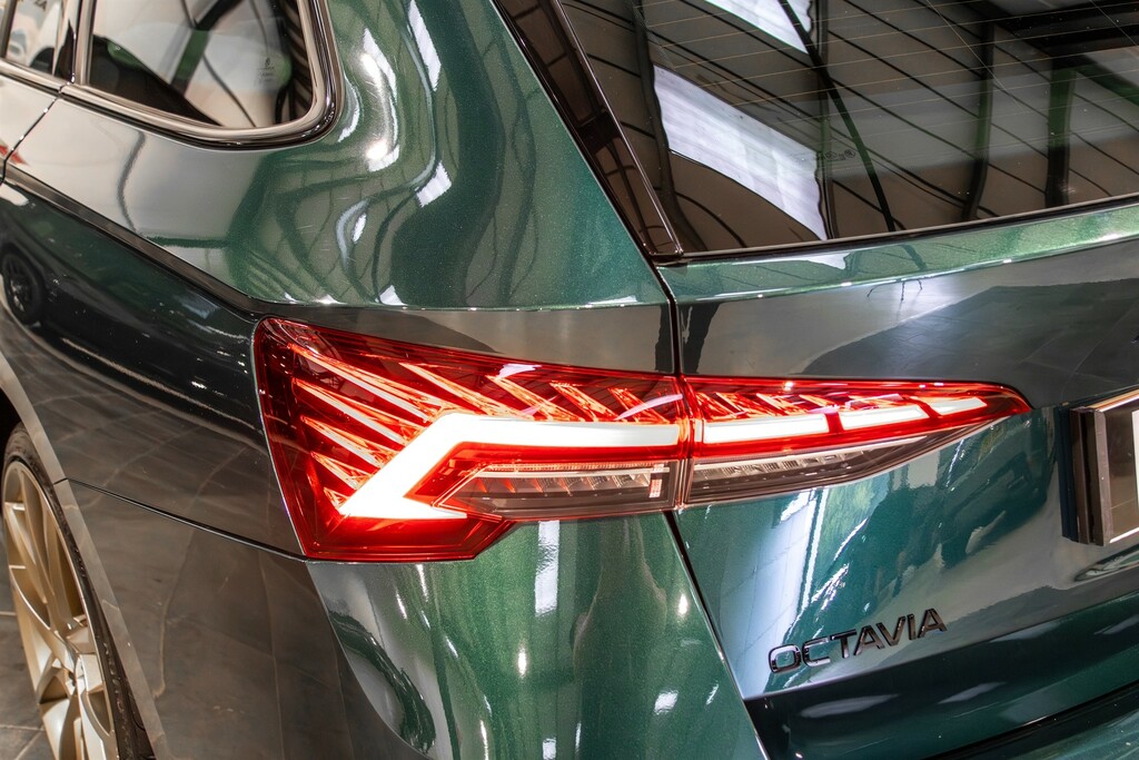 Skoda Octavia Vrs Tsi Dsg Green #6