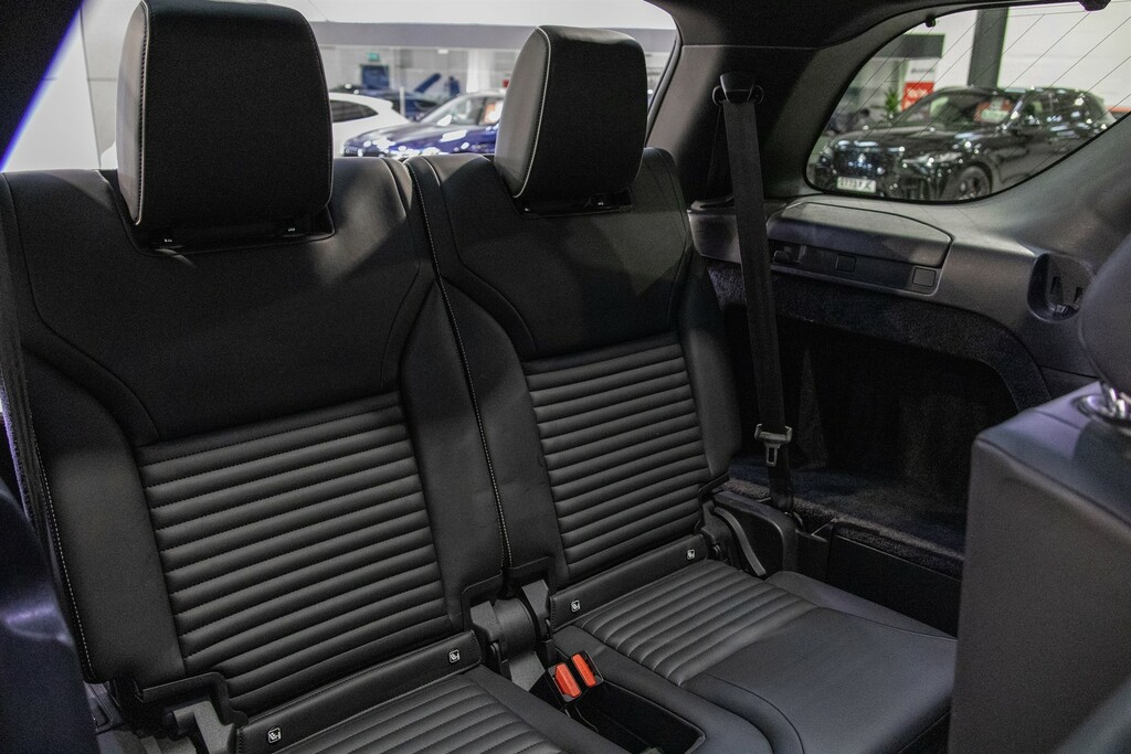 Land Rover Discovery 3.0 D300 R-dynamic Se Grey #54