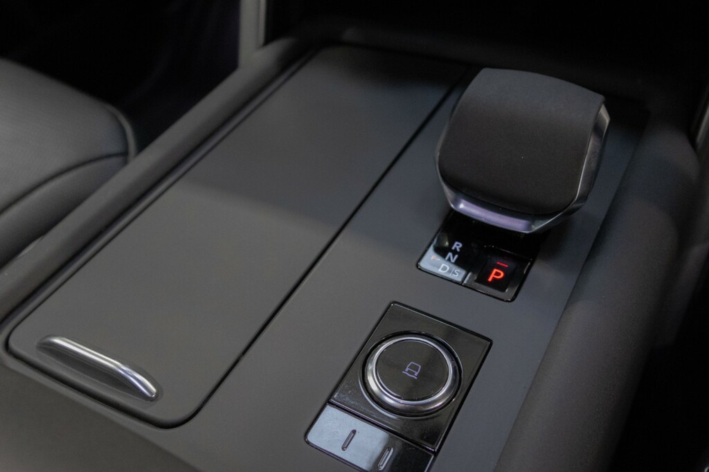 Land Rover Discovery 3.0 D300 R-dynamic Se Grey #37