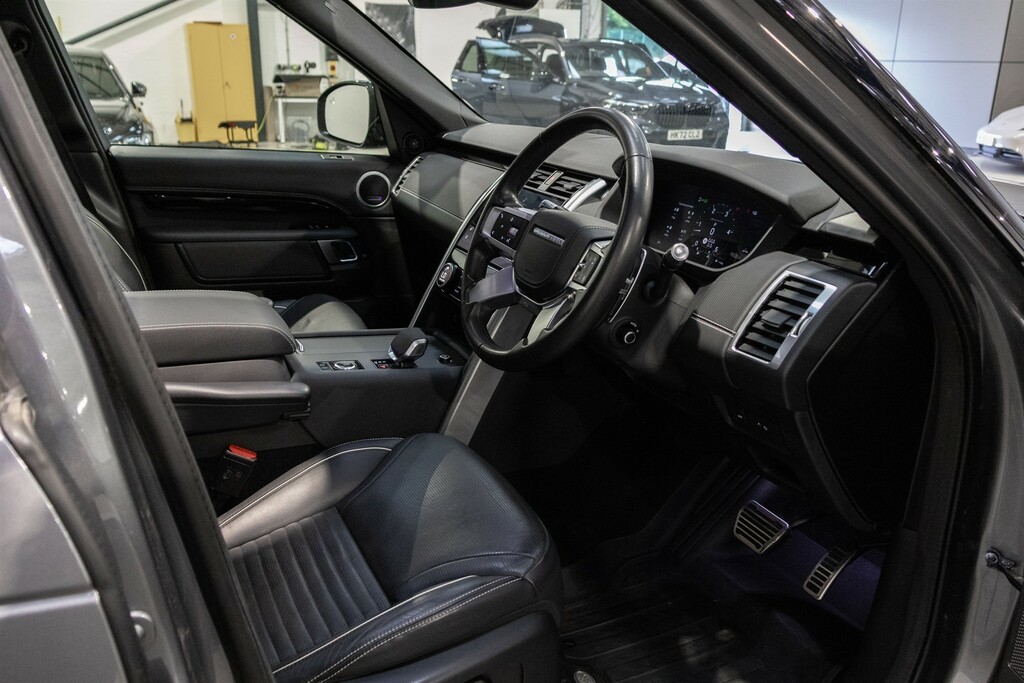 Land Rover Discovery 3.0 D300 R-dynamic Se Grey #13