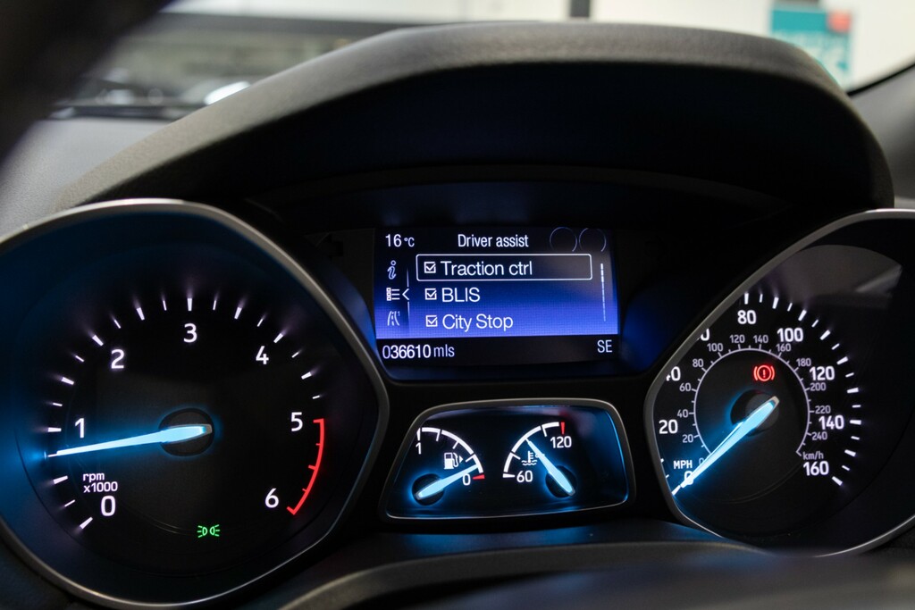 Ford Kuga 2.0 Tdci Ecoblue Zetec Awd Euro 6 Ss  #38