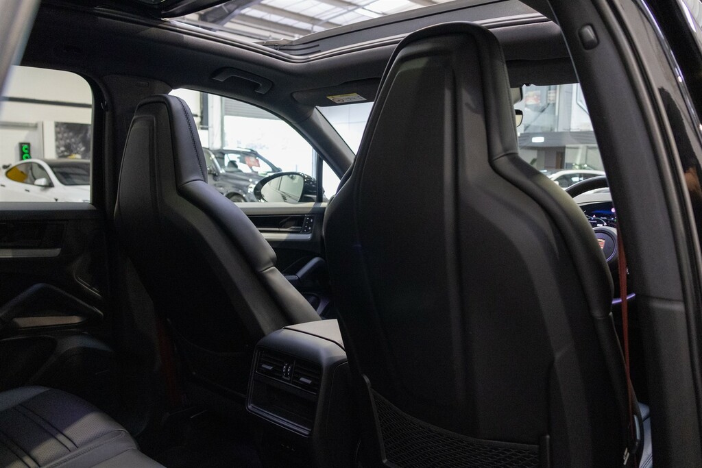 Porsche Cayenne Tiptronic S Black #57