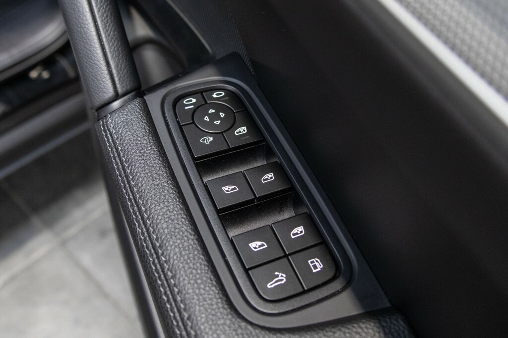 Porsche Cayenne Tiptronic S Black #48