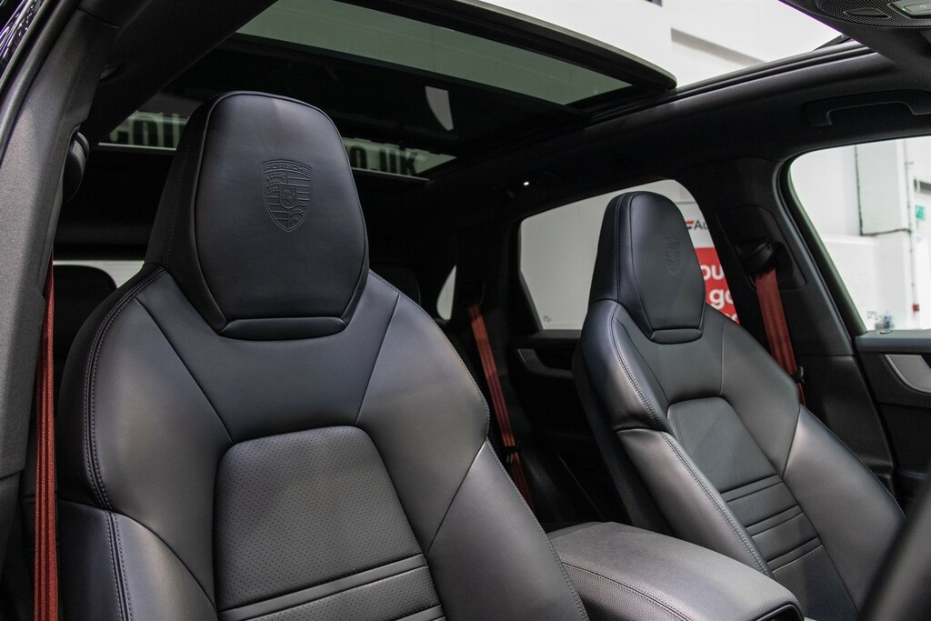 Porsche Cayenne Tiptronic S Black #18