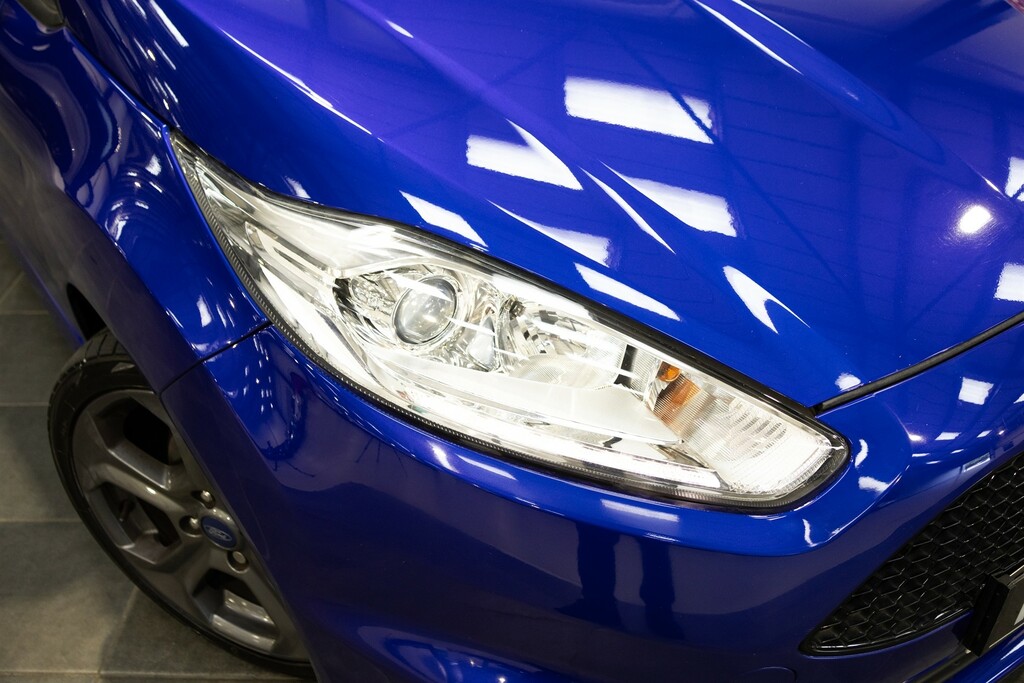 Ford Fiesta 1.0 Ecoboost Zetec Silver #1