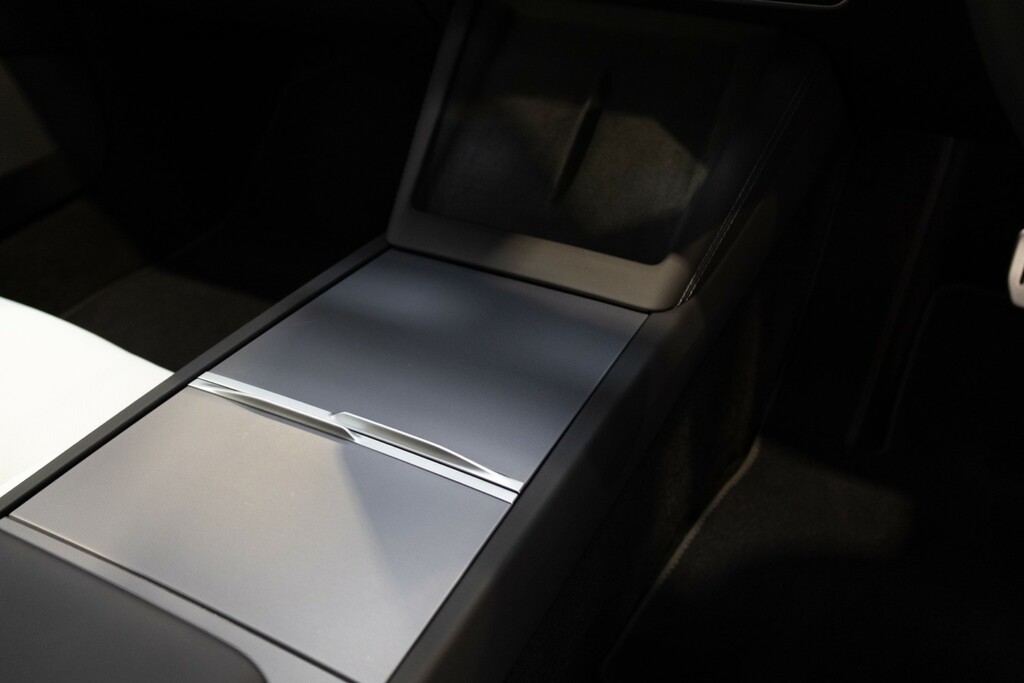 Tesla Model 3 Saloon Rwd 208 Ps White #26