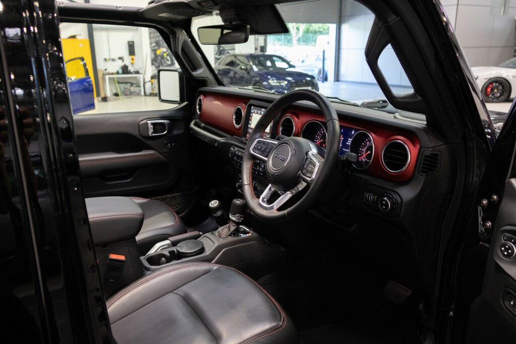 Jeep Wrangler Overland Unlimited Blue #16