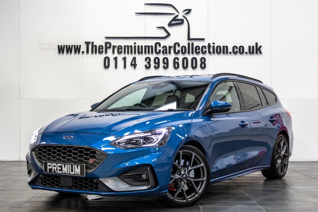 Ford Focus St-line X 1.0 125Ps Ecoboost Estate Red #1