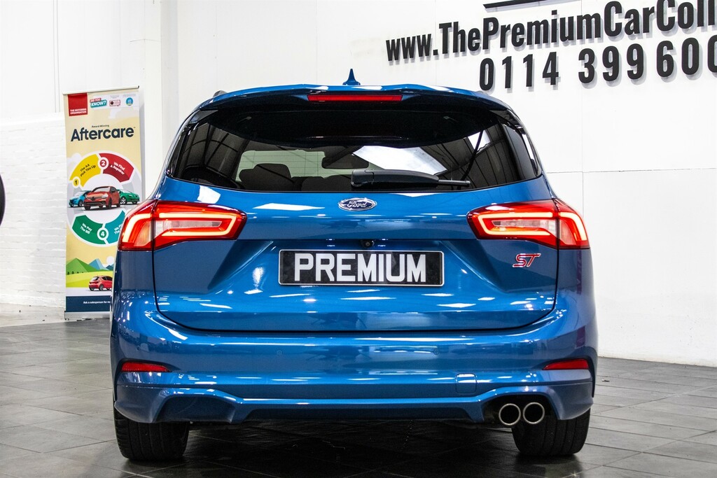 Ford Focus St-line X 1.0 125Ps Ecoboost Estate Red #7