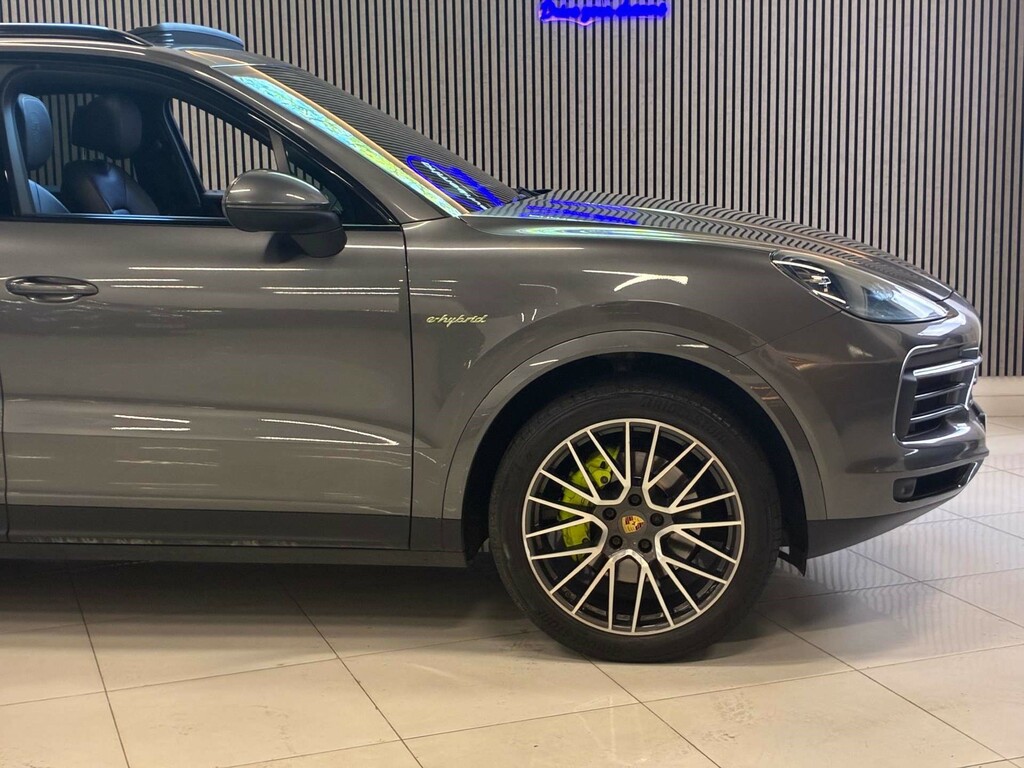 Porsche Cayenne V6 Automatic White #32