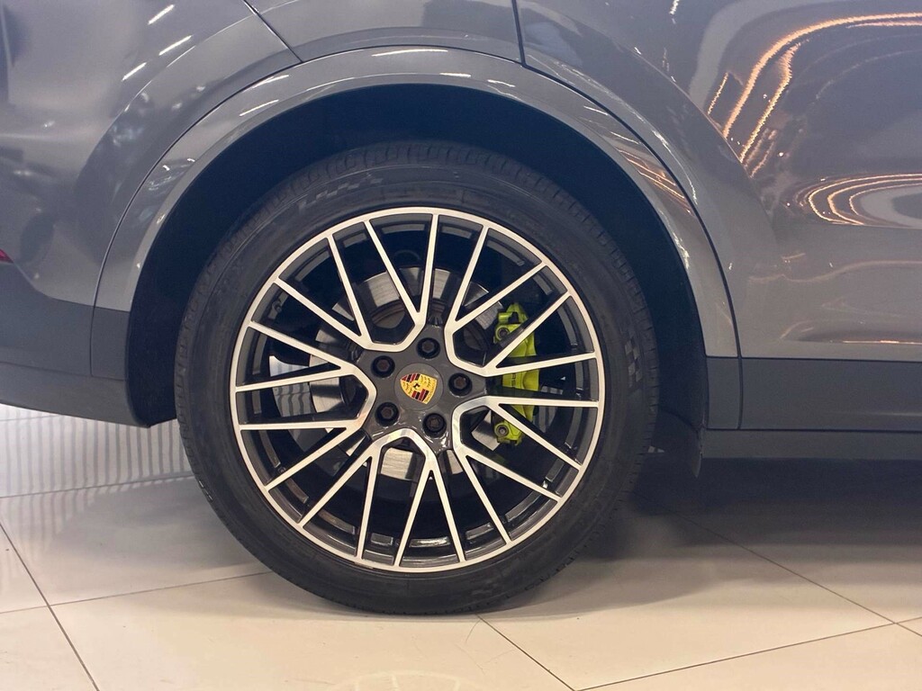 Porsche Cayenne V6 Automatic White #30