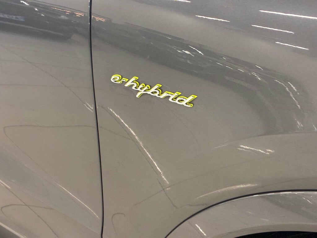Porsche Cayenne V6 Automatic White #53