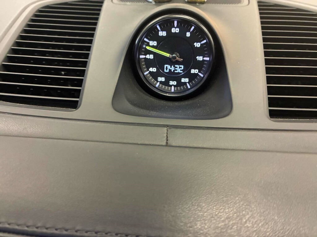 Porsche Cayenne V6 Automatic White #62