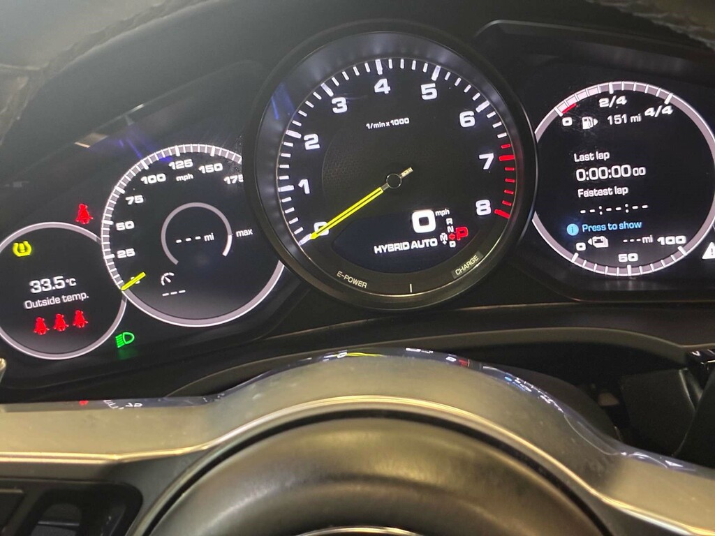 Porsche Cayenne V6 Automatic White #42