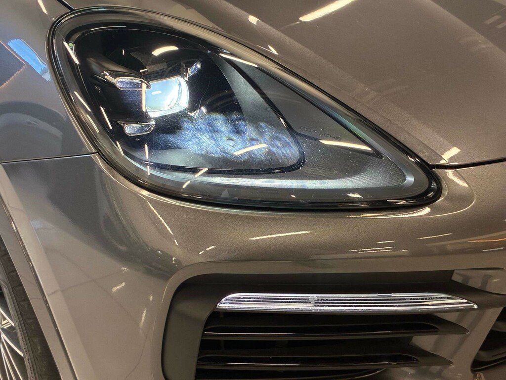 Porsche Cayenne V6 Automatic White #51