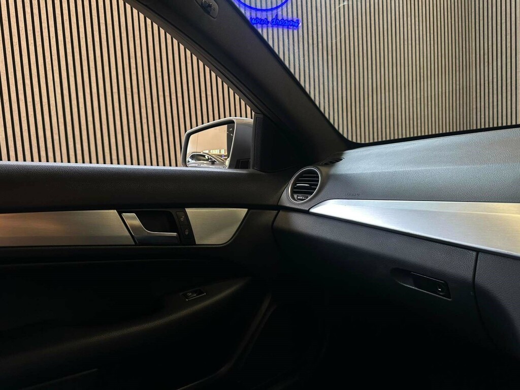 Mercedes-Benz C Class C220 Cdi Blueefficiency Amg Sport Plus Black #20