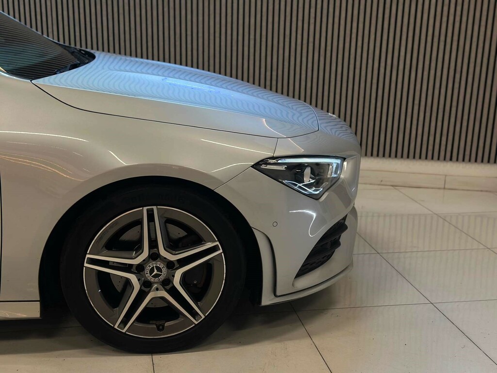 Mercedes-Benz CLA Class Cla 180 Amg Line Coupe White #37