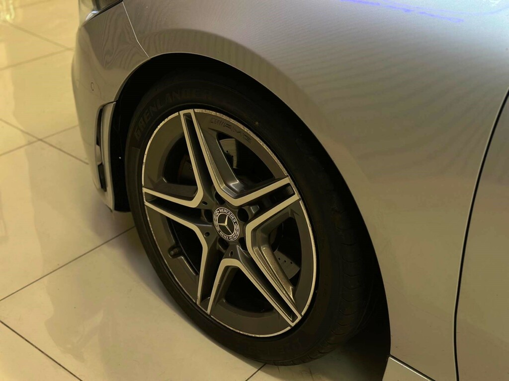Mercedes-Benz CLA Class Cla 180 Amg Line Coupe White #26