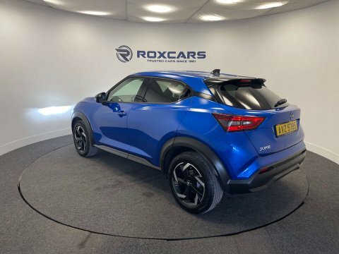 Nissan Juke Suv AVZ5795 Blue #3