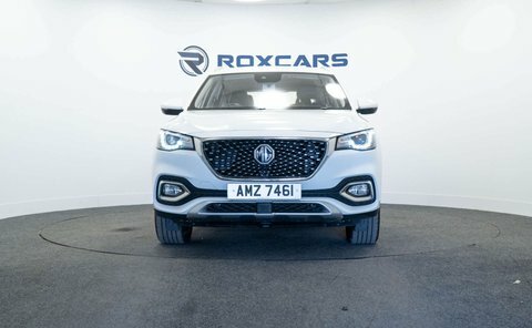 MG HS Suv AMZ7461 White #2