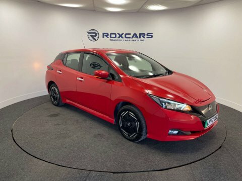 Nissan Leaf Hatchback Red #6