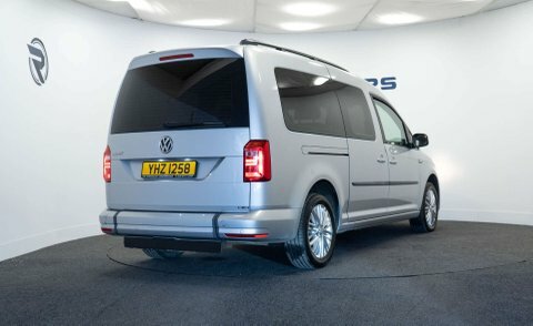 Volkswagen Caddy Maxi Life 2L Null Black #7
