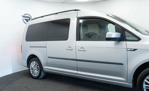 Volkswagen Caddy Maxi Life 2L Null Black #12