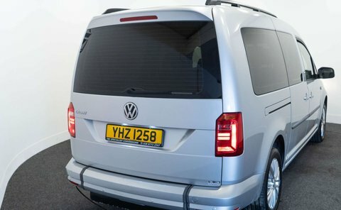 Volkswagen Caddy Maxi Life 2L Null Black #15
