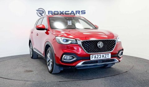 MG HS Suv Red
