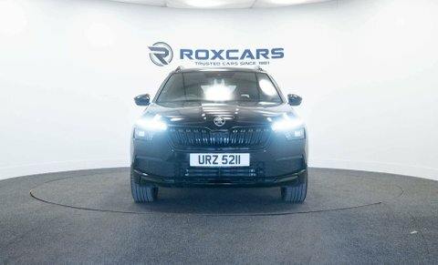 Skoda Kamiq Suv URZ5211 Black #2