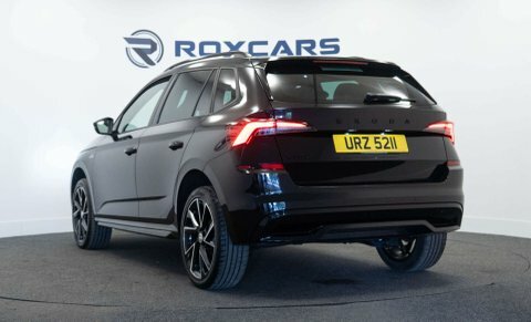 Skoda Kamiq Suv URZ5211 Black #5