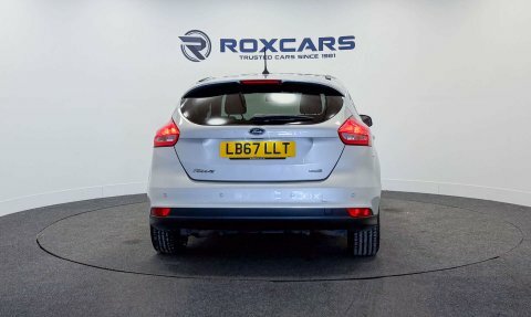 Ford Focus Hatchback Silver #6